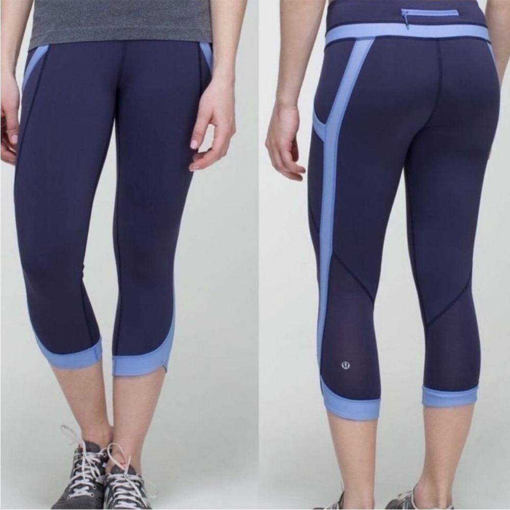Lululemon Athletica Chase Me Crop II Cadet Blue Leggings SIZE 4